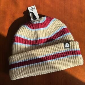 NWT BC Surf And Sport Autumn Slacker Smu Beanie Winter Fall Casual Headwear